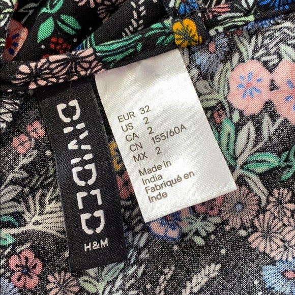 H&M Floral Romper sz 2 - Picture 8 of 8
